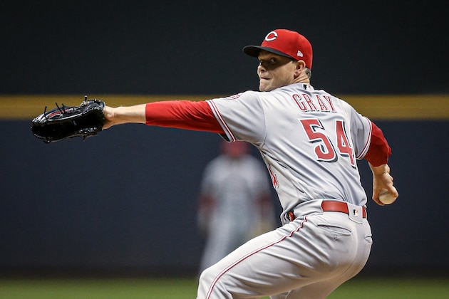 MILWAUKEE, WISCONSIN - JUNE 21:  Sonny Gray #54 of the Cincinnati Reds pitches in the fourth inning against the Milwaukee Brewers at Miller Park on June 21, 2019 in Milwaukee, Wisconsin. (Photo by Dylan Buell/Getty Images)