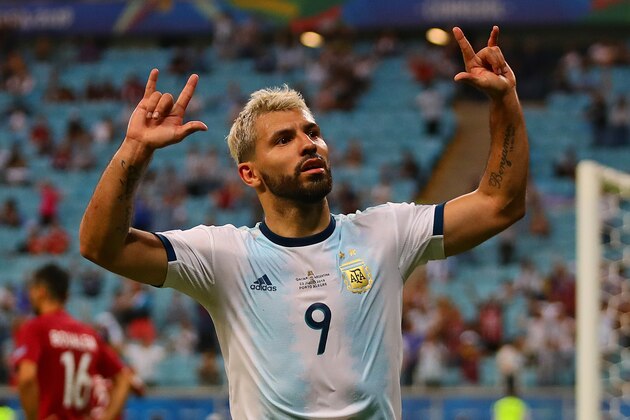 PORTO ALEGRE, BRAZIL - JUNE 23: Sergio Aguero of Argentina celebrates scoring his side's second goal during the Copa America Brazil 2019 group B match between Qatar and Argentina at Arena do Gremio on June 23, 2019 in Porto Alegre, Brazil. (Photo by Chris Brunskill/Fantasista/Getty Images)