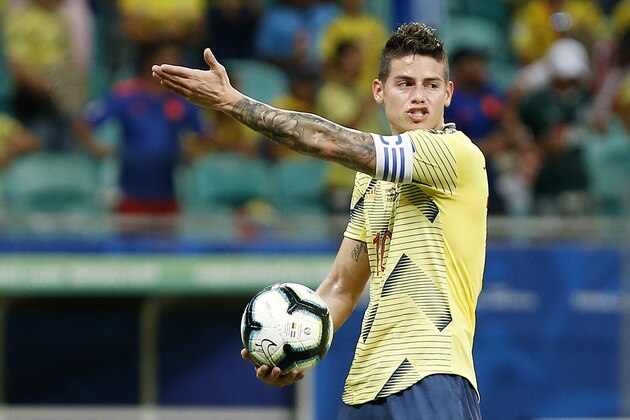 SALVADOR, BRAZIL - JUNE 23: James Rodriguez of Colombia gestures during the Copa America Brazil 2019 group B match between Colombia and Paraguay at Arena Fonte Nova on June 23, 2019 in Salvador, Brazil. (Photo by Wagner Meier/Getty Images)