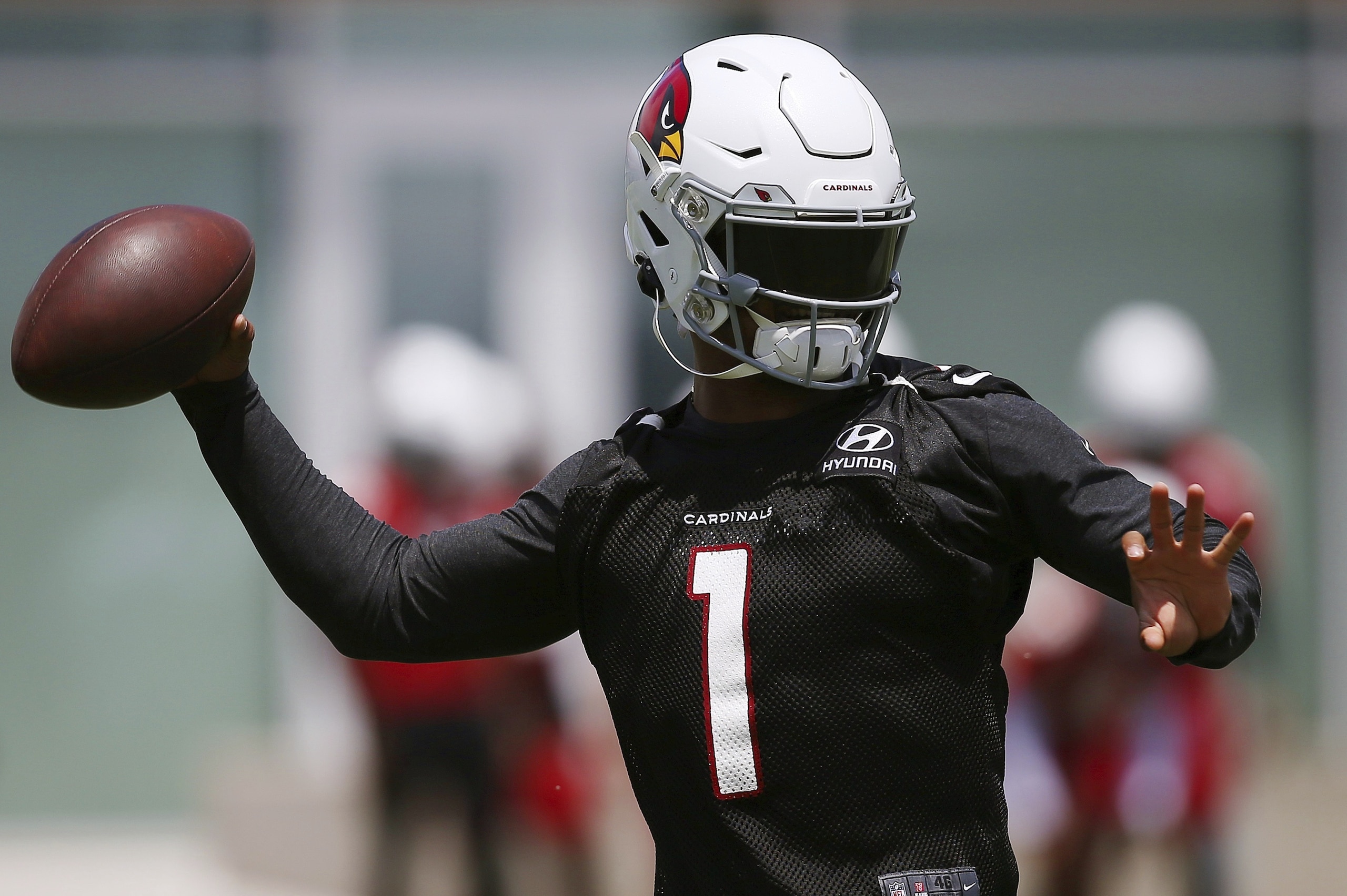 Arizona Cardinals rookie quarterback Kyler Murray throws a pass during an agility drill at the team's NFL football training facility Tuesday, June 11, 2019, in Tempe, Ariz. (AP Photo/Ross D. Franklin)