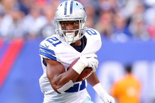 Dallas Cowboys running back Joseph Randle #21 runs against the New York Giants during an NFL game at MetLife Stadium in East Rutherford, N.J. on Sunday, Oct. 25, 2015. (AP Photo/Brad Penner)