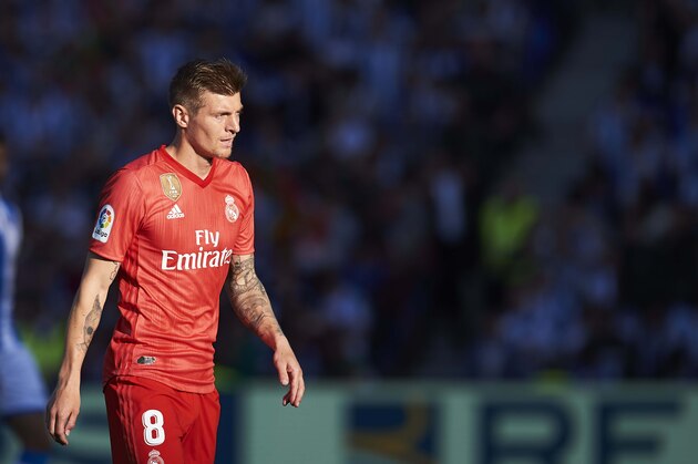 SAN SEBASTIAN, SPAIN - MAY 12: Toni Kroos of Real Madrid CF reacts during the La Liga match between Real Sociedad and Real Madrid CF at Estadio Anoeta on May 12, 2019 in San Sebastian, Spain. (Photo by Juan Manuel Serrano Arce/Getty Images)