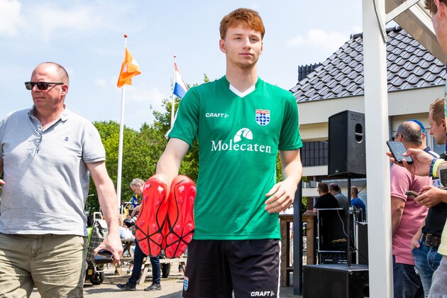 Sepp van den Berg of PEC Zwolle during a trainings session of PEC Zwolle prior to the start of the Dutch Eredivisie at Sportpark de Elshof on June 22, 2019 in Wijthmen, The Netherlands(Photo by VI Images via Getty Images)