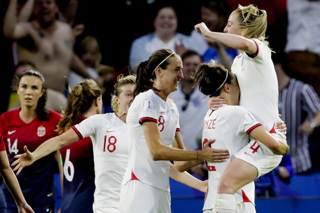 LE HAVRE, FRANCE - JUNE 27: Lucy Bronze of England Women celebrates 0-3 with Ellen White of England Women, Jill Scott of England Women, Keira Walsh of England Women during the  World Cup Women  match between Norway  v England  at the Stade Oceane on June 27, 2019 in Le Havre France (Photo by Eric Verhoeven/Soccrates/Getty Images)