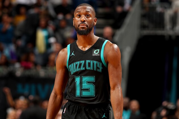 CHARLOTTE, NC - NOVEMBER 19: Kemba Walker #15 of the Charlotte Hornets looks on against the Boston Celtics on November 19, 2018 at Spectrum Center in Charlotte, North Carolina. NOTE TO USER: User expressly acknowledges and agrees that, by downloading and or using this photograph, User is consenting to the terms and conditions of the Getty Images License Agreement.  Mandatory Copyright Notice: Copyright 2018 NBAE (Photo by Kent Smith/NBAE via Getty Images)