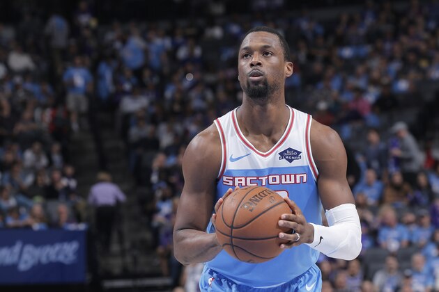 SACRAMENTO, CA - APRIL 7: Harrison Barnes #40 of the Sacramento Kings attempts a free-throw shot against the New Orleans Pelicans on April 7, 2019 at Golden 1 Center in Sacramento, California. NOTE TO USER: User expressly acknowledges and agrees that, by downloading and or using this photograph, User is consenting to the terms and conditions of the Getty Images Agreement. Mandatory Copyright Notice: Copyright 2019 NBAE (Photo by Rocky Widner/NBAE via Getty Images)