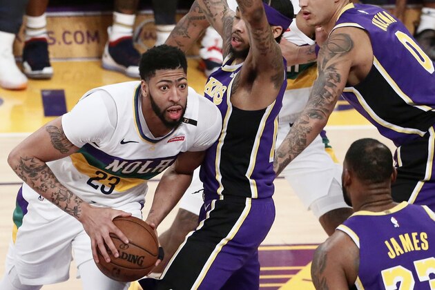 LOS ANGELES, CA - FEBRUARY 27: Anthony Davis #23 of the New Orleans Pelicans drives to the basket against the Los Angeles Lakers on February 27, 2019 at STAPLES Center in Los Angeles, California. NOTE TO USER: User expressly acknowledges and agrees that, by downloading and/or using this Photograph, user is consenting to the terms and conditions of the Getty Images License Agreement. Mandatory Copyright Notice: Copyright 2019 NBAE (Photo by Chris Elise/NBAE via Getty Images)