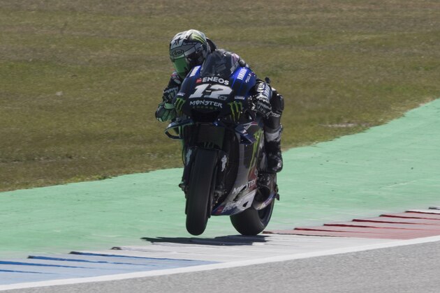 ASSEN, NETHERLANDS - JUNE 29: Maverick Vinales of Spain and Yamaha Factory Racing heads down a straight during the MotoGP Netherlands - Qualifying on June 29, 2019 in Assen, Netherlands. (Photo by Mirco Lazzari gp/Getty Images)