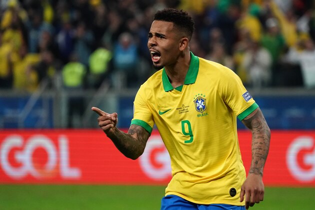 PORTO ALEGRE, BRAZIL - JUNE 27: Gabriel Jesus of Brazil celebrates after scoring the winning penalty in the shoot out during the Copa America Brazil 2019 quarterfinal match between Brazil and Paraguay at Arena do Gremio on June 27, 2019 in Porto Alegre, Brazil. (Photo by Koji Watanabe/Getty Images)