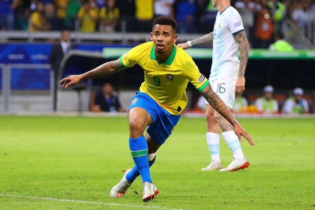 BELO HORIZONTE, BRAZIL - JULY 02: Gabriel Jesus of Brazil celebrates scoring the opening goal  during the Copa America Brazil 2019 Semi Final match between Brazil and Argentina at Mineirao Stadium on July 02, 2019 in Belo Horizonte, Brazil. (Photo by Chris Brunskill/Fantasista/Getty Images)