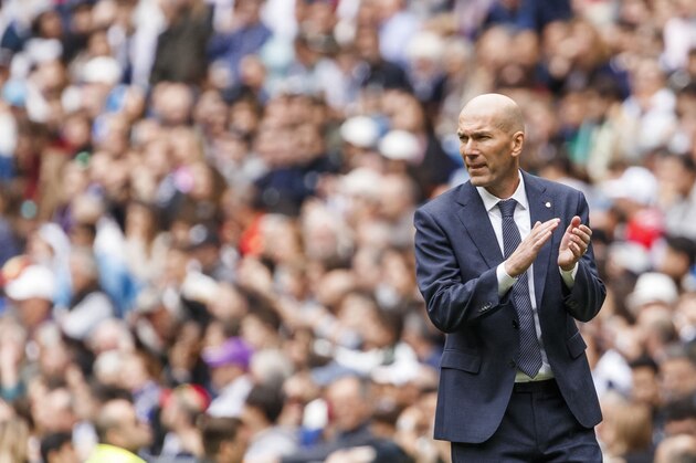 MADRID, SPAIN - MAY 19: Head coach Zinedine Zidane of Real Madrid gestures during the La Liga match between Real Madrid CF and Real Betis Balompie at Estadio Santiago Bernabeu on May 19, 2019 in Madrid, Spain. (Photo by TF-Images/Getty Images)