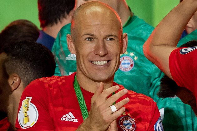 BERLIN, GERMANY - MAY 25: Arjen Robben of FC Bayern Muenchen looks on after the DFB Cup final between RB Leipzig and Bayern Muenchen at Olympiastadion on May 25, 2019 in Berlin, Germany. (Photo by TF-Images/Getty Images)