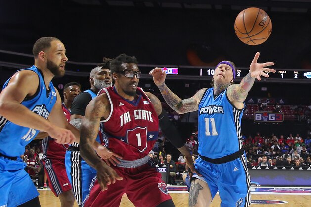 PHILADELPHIA, PENNSYLVANIA - JUNE 30: Amar'e Stoudemire #1 of the Tri State rebounds against Michael Thompson #15, Cuttino Mobley #5 and Chris Andersen #11 of the Power during week two of the BIG3 three on three basketball league at at the Liacouras Center on June 30, 2019 in Philadelphia, Pennsylvania. (Photo by Rob Carr/BIG3/Getty Images)