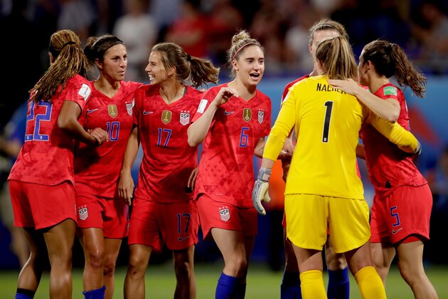 LYON, FRANCE - JULY 2: (L-R) Jessica McDonald of USA Women, Carli Lloyd of USA Women, Tobin Heath of USA Women, Morgan Brian of USA Women, Alyssa Naeher of USA Women, Kelley O Hara of USA Women celebrates the victory during the  World Cup Women  match between England  v USA  at the Stade de Lyon on July 2, 2019 in Lyon France (Photo by Eric Verhoeven/Soccrates/Getty Images)