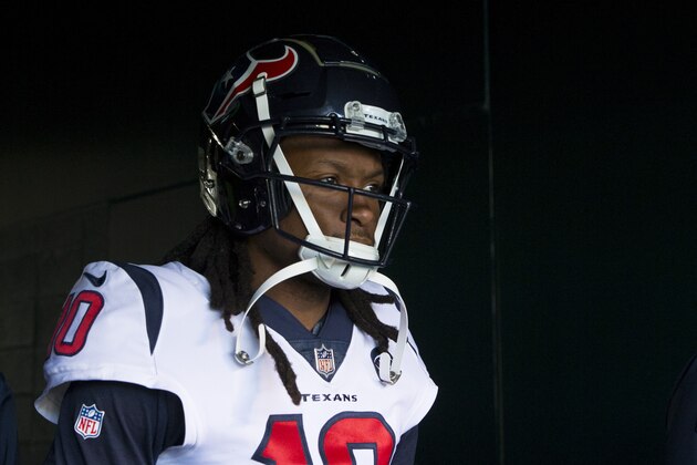 PHILADELPHIA, PA - DECEMBER 23: DeAndre Hopkins #10 of the Houston Texans walks on the field prior to the game against the Philadelphia Eagles at Lincoln Financial Field on December 23, 2018 in Philadelphia, Pennsylvania. The Eagles defeated the Texans 32-30. (Photo by Mitchell Leff/Getty Images)
