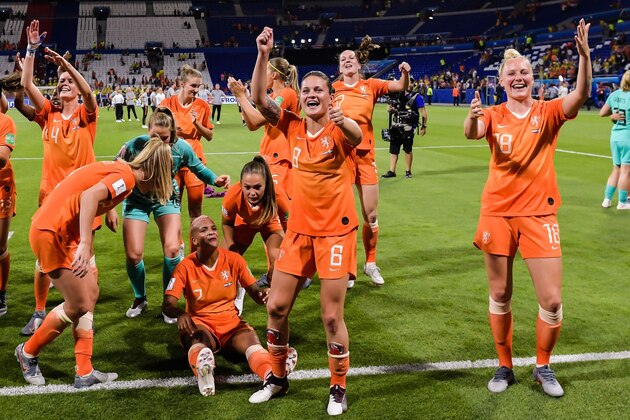 (L-R) Jackie Groenen of Netherlands women, Jill Roord of Netherlands women, goalkeeper Lize Kop of Netherlands women, Vivianne Miedema of Netherlands women, Shanice van de Sanden of Netherlands women, Lieke Martens of Netherlands women, Anouk Dekker of Netherlands women, Sherida Spitse of Netherlands women, Ellen Jansen of Netherlands women, Danique Kerkdijk of Netherlands women during the FIFA Women's World Cup France 2019 semi final match between The Netherlands and Sweden of America at Stade de Lyon on July 03, 2019 in Lyon, France(Photo by VI Images via Getty Images)