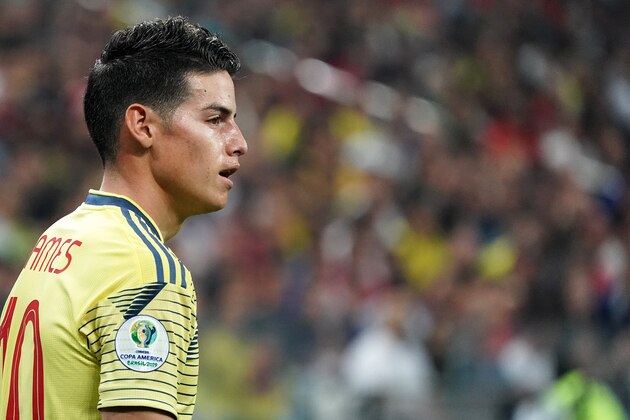 SAO PAULO, BRAZIL - JUNE 28: James Rodriguez of Colombia looks on during the Copa America Brazil 2019 quarterfinal match between Colombia and Chile at Arena Corinthians on June 28, 2019 in Sao Paulo, Brazil. (Photo by Koji Watanabe/Getty Images)