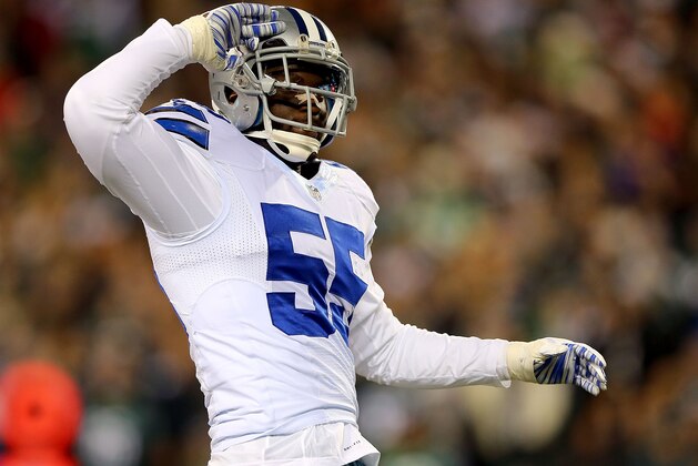 PHILADELPHIA, PA - DECEMBER 14:  Rolando McClain #55 of the Dallas Cowboys reacts during the game against the Philadelphia Eagles at Lincoln Financial Field on December 14, 2014 in Philadelphia, Pennsylvania.  (Photo by Elsa/Getty Images)