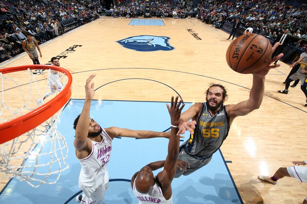 MEMPHIS, TN - MARCH 23:  Joakim Noah #55 of the Memphis Grizzlies shoots the ball against the Minnesota Timberwolves on March 23, 2019 at FedExForum in Memphis, Tennessee. NOTE TO USER: User expressly acknowledges and agrees that, by downloading and or using this photograph, User is consenting to the terms and conditions of the Getty Images License Agreement. Mandatory Copyright Notice: Copyright 2019 NBAE (Photo by Joe Murphy/NBAE via Getty Images)