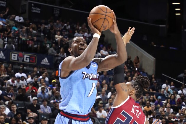 NEW YORK, NEW YORK - JULY 14: Joe Johnson #1 of Triplets shoots against Robert Hite #22 of Tri State  during week four of the BIG3 three-on-three basketball league at Barclays Center on July 14, 2019 in the Brooklyn borough of New York City. (Photo by Al Bello/BIG3/Getty Images)