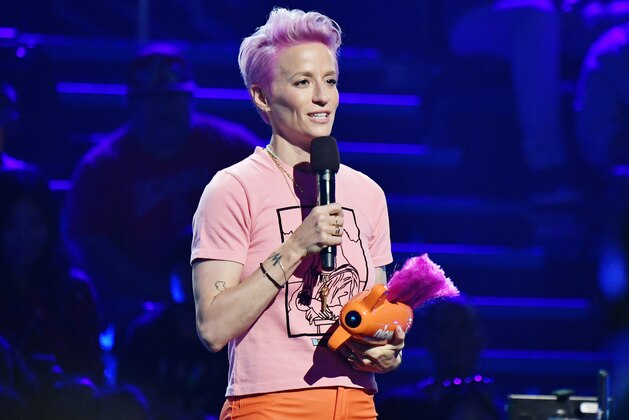 SANTA MONICA, CALIFORNIA - JULY 11: Megan Rapinoe accepts the Generation Change award onstage during Nickelodeon Kids' Choice Sports 2019 at Barker Hangar on July 11, 2019 in Santa Monica, California. (Photo by Emma McIntyre/KCASports2019/Getty Images for Nickelodeon )