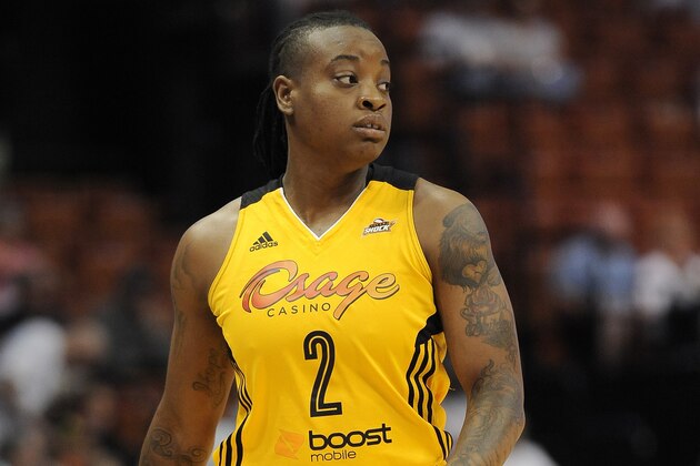 Tulsa Shock’s Riquna Williams during the first half of a WNBA basketball game, Wednesday, Aug. 12, 2015, in Uncasville, Conn. (AP Photo/Jessica Hill)