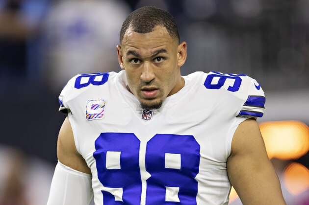 HOUSTON, TX - OCTOBER 7:  Tyrone Crawford #98 of the Dallas Cowboys warms up before a game against the Houston Texans at NRG Stadium on October 7, 2018 in Houston, Texans.  The Texans defeated the Cowboys in overtime 19-16.  (Photo by Wesley Hitt/Getty Images)