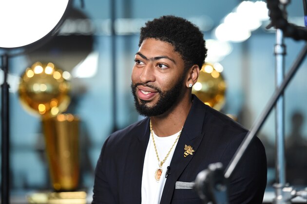 EL SEGUNDO, CA - JULY 13 :  Anthony Davis #3 of the Los Angeles Lakers speaks with the media during a press conference on July 13, 2019 at the UCLA Health Training Center in El Segundo, California. NOTE TO USER: User expressly acknowledges and agrees that, by downloading and/or using this photograph, user is consenting to the terms and conditions of the Getty Images License Agreement. Mandatory Copyright Notice: Copyright 2019 NBAE (Photo by Adam Pantozzi/NBAE via Getty Images)