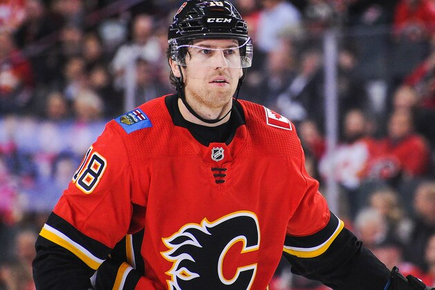 CALGARY, AB - DECEMBER 6: James Neal #18 of the Calgary Flames in action against the Minnesota Wild during an NHL game at Scotiabank Saddledome on December 6, 2018 in Calgary, Alberta, Canada. (Photo by Derek Leung/Getty Images)