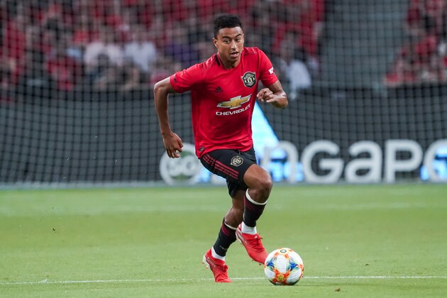 SINGAPORE, SINGAPORE - JULY 20: Manchester United's Jesse Lingard control the ball during the 2019 International Champions Cup match between Manchester United and FC Internazionale at the Singapore National Stadium on July 20, 2019 in Singapore. (Photo by Ivan Shum - Clicks Images/Getty Images)