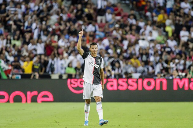 SINGAPORE, SINGAPORE - JULY 21: Cristiano Ronaldo of Juventus celebrates after scoring his goal during the International Champions Cup match between Juventus and Tottenham Hotspur at the Singapore National Stadium on July 21, 2019 in Singapore. (Photo by Eurasia Sport Images/Getty Images)