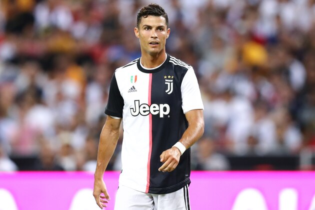 SINGAPORE, SINGAPORE - JULY 21: Cristiano Ronaldo of Juventus in action during the International Champions Cup match between Juventus and Tottenham Hotspur at the Singapore National Stadium on July 21, 2019 in Singapore. (Photo by Pakawich Damrongkiattisak/Getty Images)