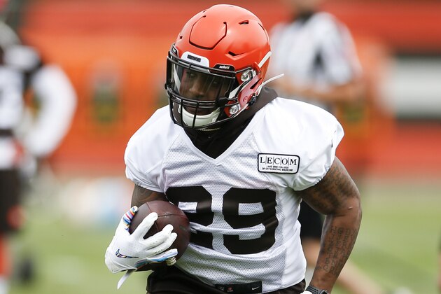 Cleveland Browns running back Duke Johnson Jr. runs a drill at the team's NFL football training facility in Berea, Ohio, Tuesday, June 4, 2019. (AP Photo/Ron Schwane)