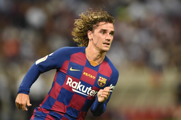 SAITAMA, JAPAN - JULY 23: Antoine Griezmann of Barcelona looks on  during the preseason friendly match between Barcelona and Chelsea at the Saitama Stadium on July 23, 2019 in Saitama, Japan. (Photo by Hiroki Watanabe/Getty Images)