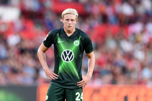 EINDHOVEN, NETHERLANDS - JULY 17: Xaver Schlager of VfL Wolfsburg looks on during the pre-season friendly match between PSV Eindhoven and WfL Wolfsburg at Philips Stadion on July 17, 2019 in Eindhoven, Netherlands. (Photo by TF-Images/Getty Images) EINDHOVEN, NETHERLANDS - JULY 17: Xaver Schlager of VfL Wolfsburg looks on during the pre-season friendly match between PSV Eindhoven and WfL Wolfsburg at Philips Stadion on July 17, 2019 in Eindhoven, Netherlands. (Photo by TF-Images/Getty Images)