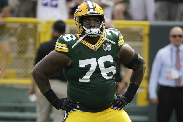 Green Bay Packers' Mike Daniels warms up before an NFL football game against the Minnesota Vikings Sunday, Sept. 16, 2018, in Green Bay, Wis. (AP Photo/Mike Roemer)