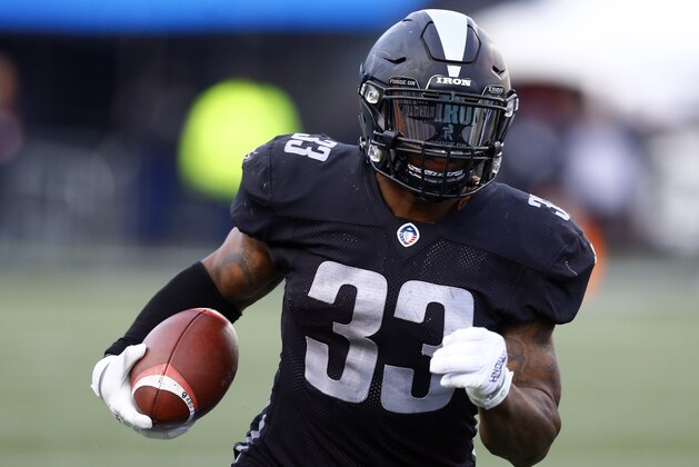 BIRMINGHAM, ALABAMA - MARCH 31:  Running back Trent Richardson #33 of the Birmingham Iron carries the ball during the second half of an Alliance of American Football game against the Atlanta Legends at Legion Field on March 31, 2019 in Birmingham, Alabama.î (Photo by Butch Dill/Getty Images)