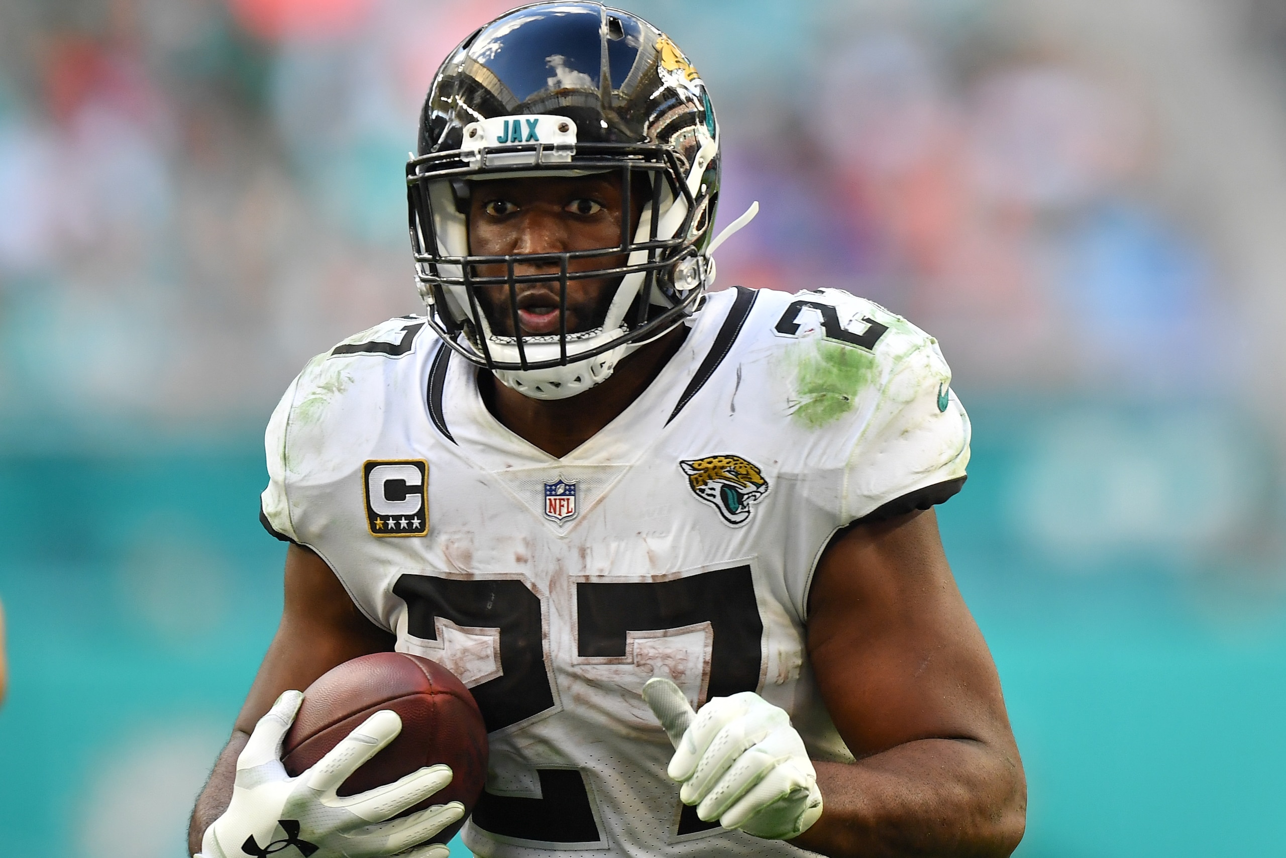 MIAMI, FL - DECEMBER 23: Leonard Fournette #27 of the Jacksonville Jaguars in action against the Miami Dolphins at Hard Rock Stadium on December 23, 2018 in Miami, Florida. (Photo by Mark Brown/Getty Images)