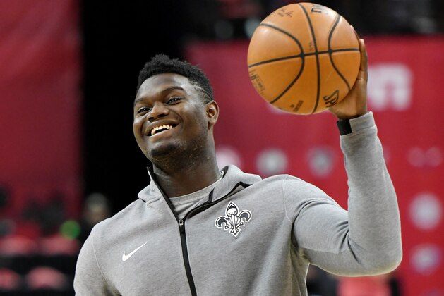 LAS VEGAS, NEVADA - JULY 14:  Zion Williamson #1 of the New Orleans Pelicans warms up on the court before a semifinal game of the 2019 NBA Summer League against the Memphis Grizzlies at the Thomas & Mack Center on July 14, 2019 in Las Vegas, Nevada. NOTE TO USER: User expressly acknowledges and agrees that, by downloading and or using this photograph, User is consenting to the terms and conditions of the Getty Images License Agreement.  (Photo by Ethan Miller/Getty Images)