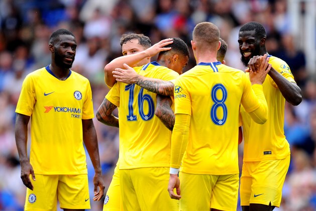 READING, ENGLAND - JULY 28: Kenedy of Chelsea celebrates with teammates after scoring his team's second goal during the Pre-Season Friendly match between Reading and Chelsea at Madejski Stadium on July 28, 2019 in Reading, England. (Photo by Alex Burstow/Getty Images)