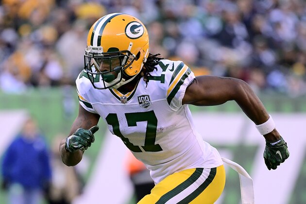 EAST RUTHERFORD, NEW JERSEY - DECEMBER 23: Davante Adams #17 of the Green Bay Packers runs the route against the New York Jets at MetLife Stadium on December 23, 2018 in East Rutherford, New Jersey. (Photo by Steven Ryan/Getty Images)