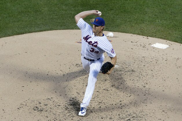 NEW YORK, NEW YORK - JULY 24:   Noah Syndergaard #34 of the New York Mets in action against the San Diego Padres at Citi Field on July 24, 2019 in New York City.  The Padres defeated the Mets 7-2. (Photo by Jim McIsaac/Getty Images)