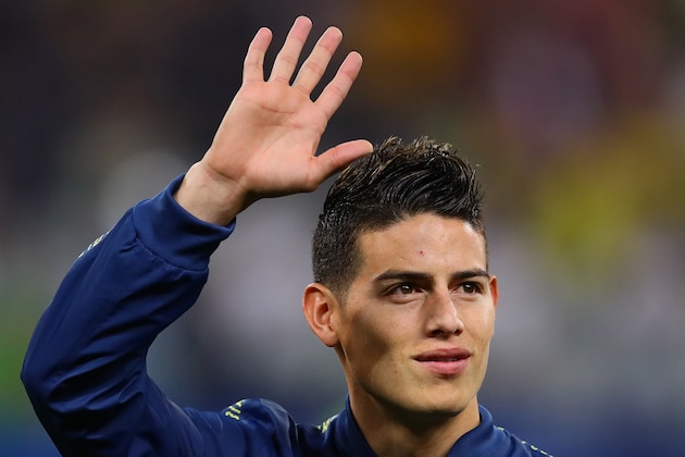 SAO PAULO, BRAZIL - JUNE 28: James Rodriguez of Colombia waves during the Copa America Brazil 2019 quarterfinal match between Colombia and Chile at Arena Corinthians on June 28, 2019 in Sao Paulo, Brazil. (Photo by Chris Brunskill/Fantasista/Getty Images)