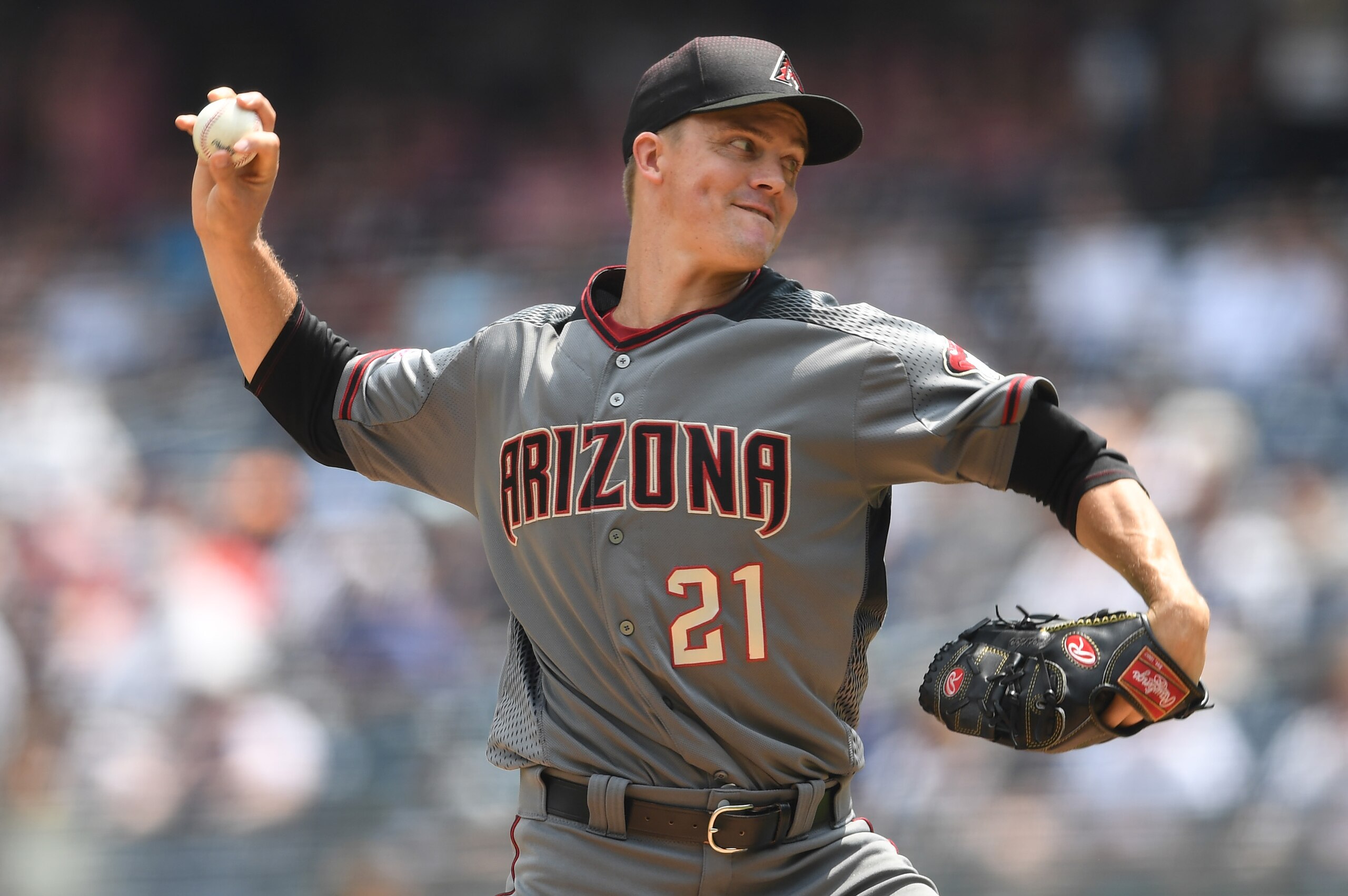 NEW YORK, NEW YORK - JULY 31: Zack Greinke #21 of the Arizona Diamondbacks pitches during the first inning of the game against the New York Yankees at Yankee Stadium on July 31, 2019 in the Bronx borough of New York City. (Photo by Sarah Stier/Getty Images) NEW YORK, NEW YORK - JULY 31: Zack Greinke #21 of the Arizona Diamondbacks pitches during the first inning of the game against the New York Yankees at Yankee Stadium on July 31, 2019 in the Bronx borough of New York City. (Photo by Sarah Stier/Getty Images)