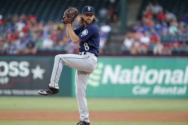 Seattle Mariners' Mike Leake works against the Texas Rangers during a baseball game in Arlington, Texas, Tuesday, July 30, 2019. (AP Photo/Tony Gutierrez)