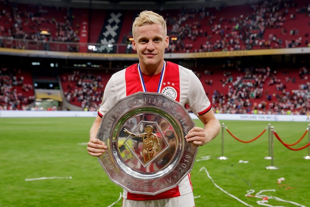 AMSTERDAM, NETHERLANDS - JULY 27: Donny van de Beek of Ajax  during the Dutch Johan Cruijff Schaal  match between Ajax v PSV at the Johan Cruijff Arena on July 27, 2019 in Amsterdam Netherlands (Photo by Laurens Lindhout/Soccrates/Getty Images)