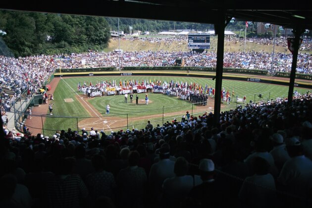 WILLIAMSPORT, PA - AUGUST 26:  General view before the 2000 Little League World Series Championship Game between Maracaibo, Venezuela and Bellaire, Texas at Howard J. Lamade Stadium on August 26, 2000 in Williamsport, Pennsylvania. (Photo by Elsa/Getty Images)