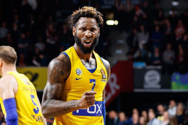 MUNICH, GERMANY - MARCH 07: Deandre Kane of Maccabi Fox Tel Aviv celebrates during the Turkish Airlines EuroLeague match between FC Bayern Munich and Maccabi Fox Tel Aviv at Audi Dome on March 07, 2019 in Munich, Germany. (Photo by TF-Images/Getty Images)
