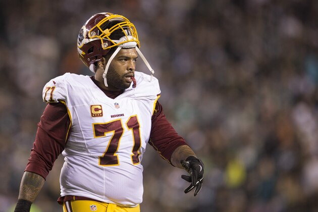 PHILADELPHIA, PA - DECEMBER 26: Trent Williams #71 of the Washington Redskins walks off the field at the end of the first half against the Philadelphia Eagles on December 26, 2015 at Lincoln Financial Field in Philadelphia, Pennsylvania.  (Photo by Mitchell Leff/Getty Images)