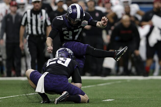 SAN ANTONIO, TX - DECEMBER 28:  Cole Bunce #37 of the TCU Horned Frogs kicks a field goal in the fourth quarter Stanford Cardinal during the Valero Alamo Bowl at the Alamodome on December 28, 2017 in San Antonio, Texas.  (Photo by Tim Warner/Getty Images)
